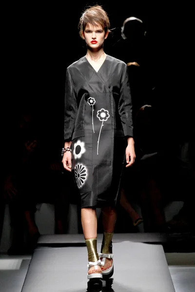 Look 8
